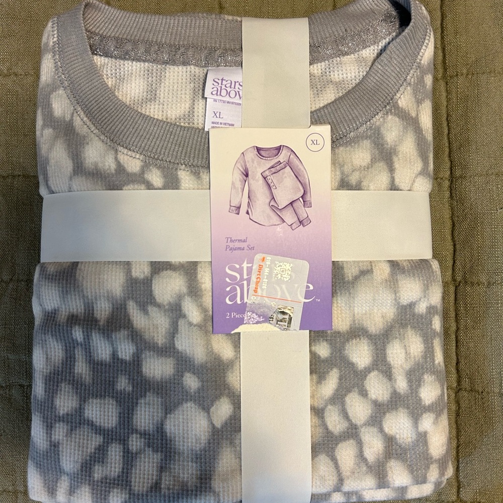 Stars Above Women's Thermal Pajama Set Leopard Print Gray/White Size XL NWT